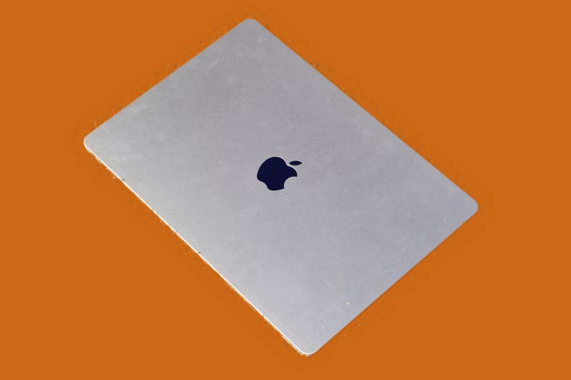Ripristinare MacBook Air alle impostazioni di fabbrica